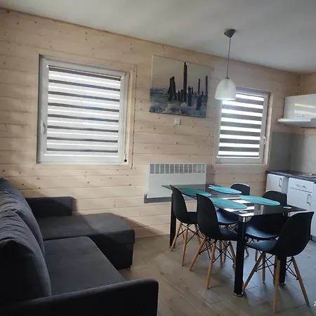 Comfortable Houses, Swimming Pool, Jacuzzi, * Rewal